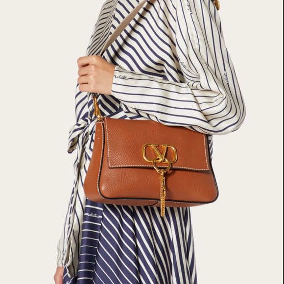 SMALL VRING GRAINY CALFSKIN CROSSBODY BAG - Picture 2 of 2